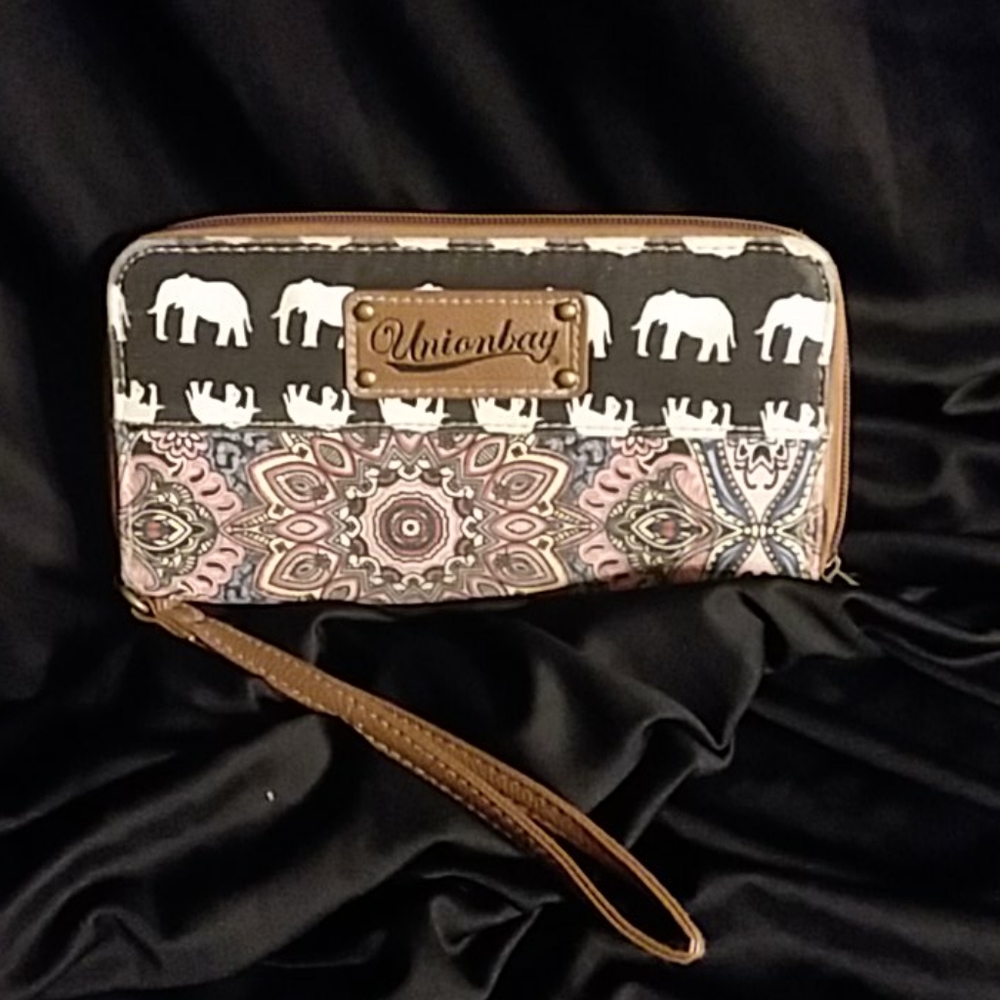 Unionbay Elephant Wallet